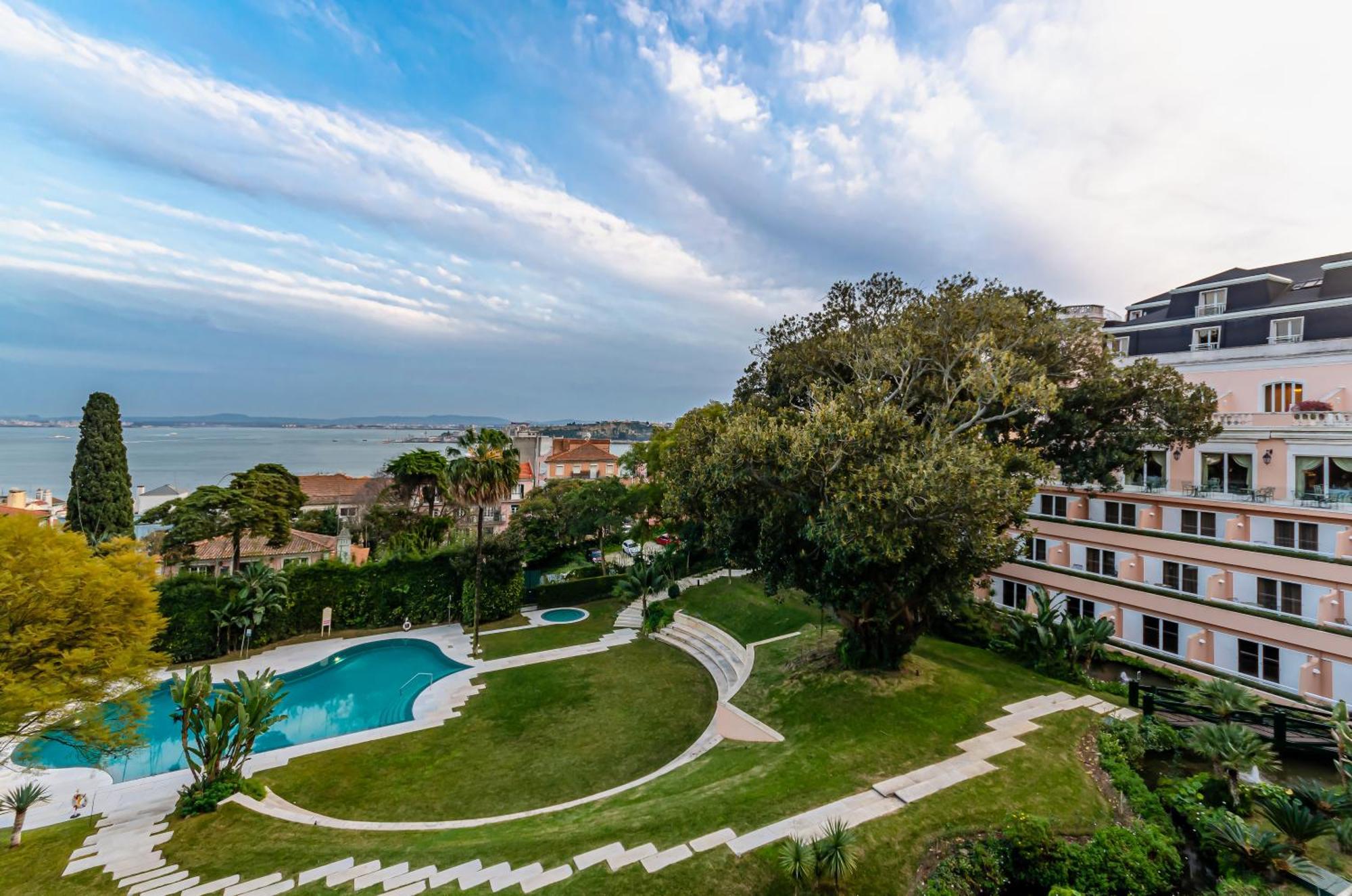 ליסבון Olissippo Lapa Palace - The Leading Hotels Of The World מראה חיצוני תמונה