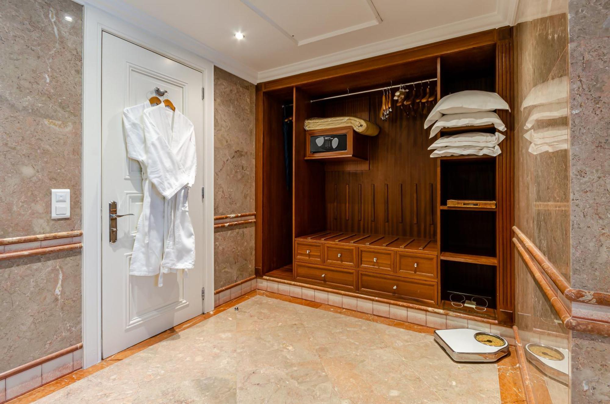 ליסבון Olissippo Lapa Palace - The Leading Hotels Of The World מראה חיצוני תמונה