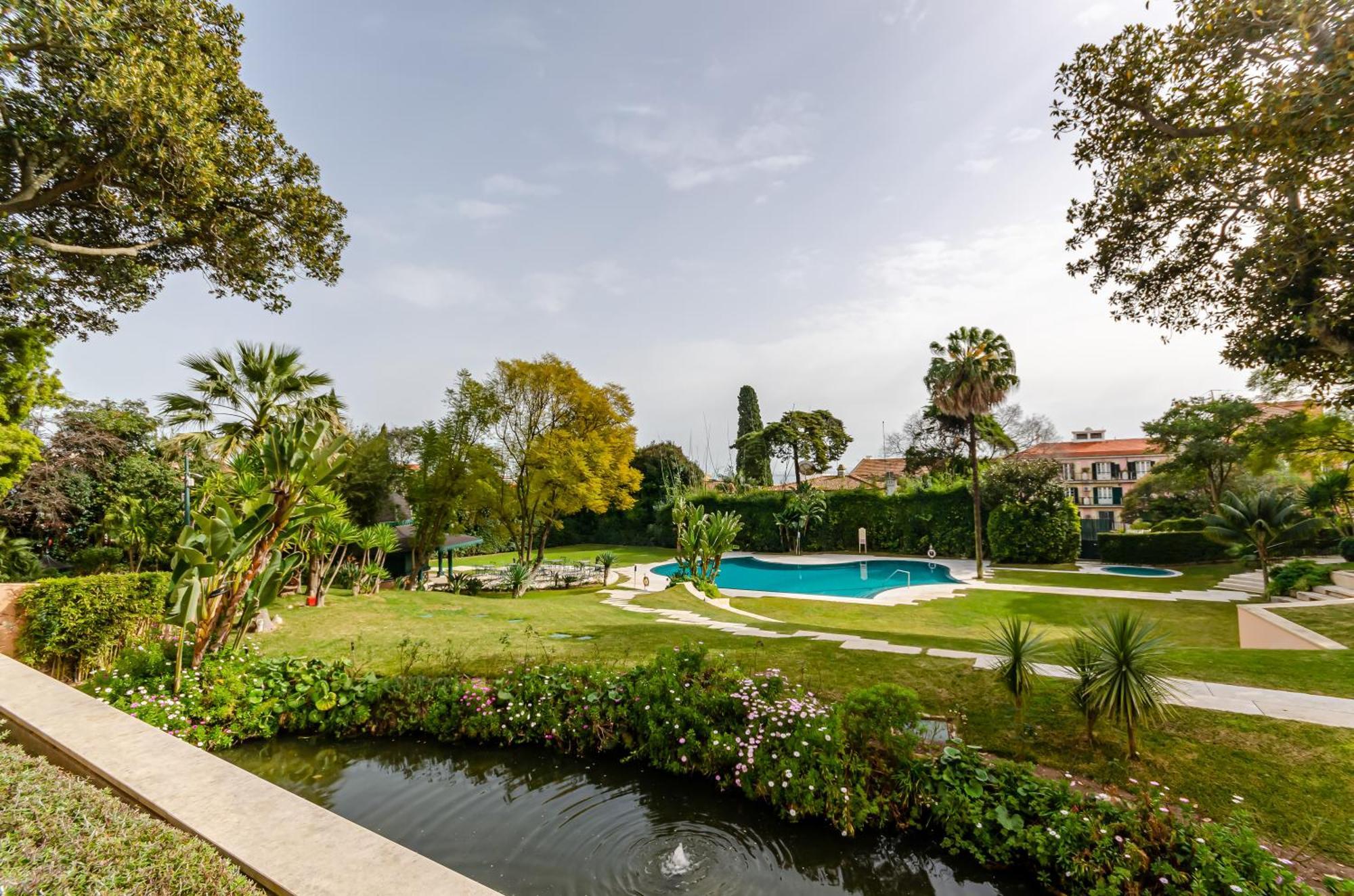 ליסבון Olissippo Lapa Palace - The Leading Hotels Of The World מראה חיצוני תמונה
