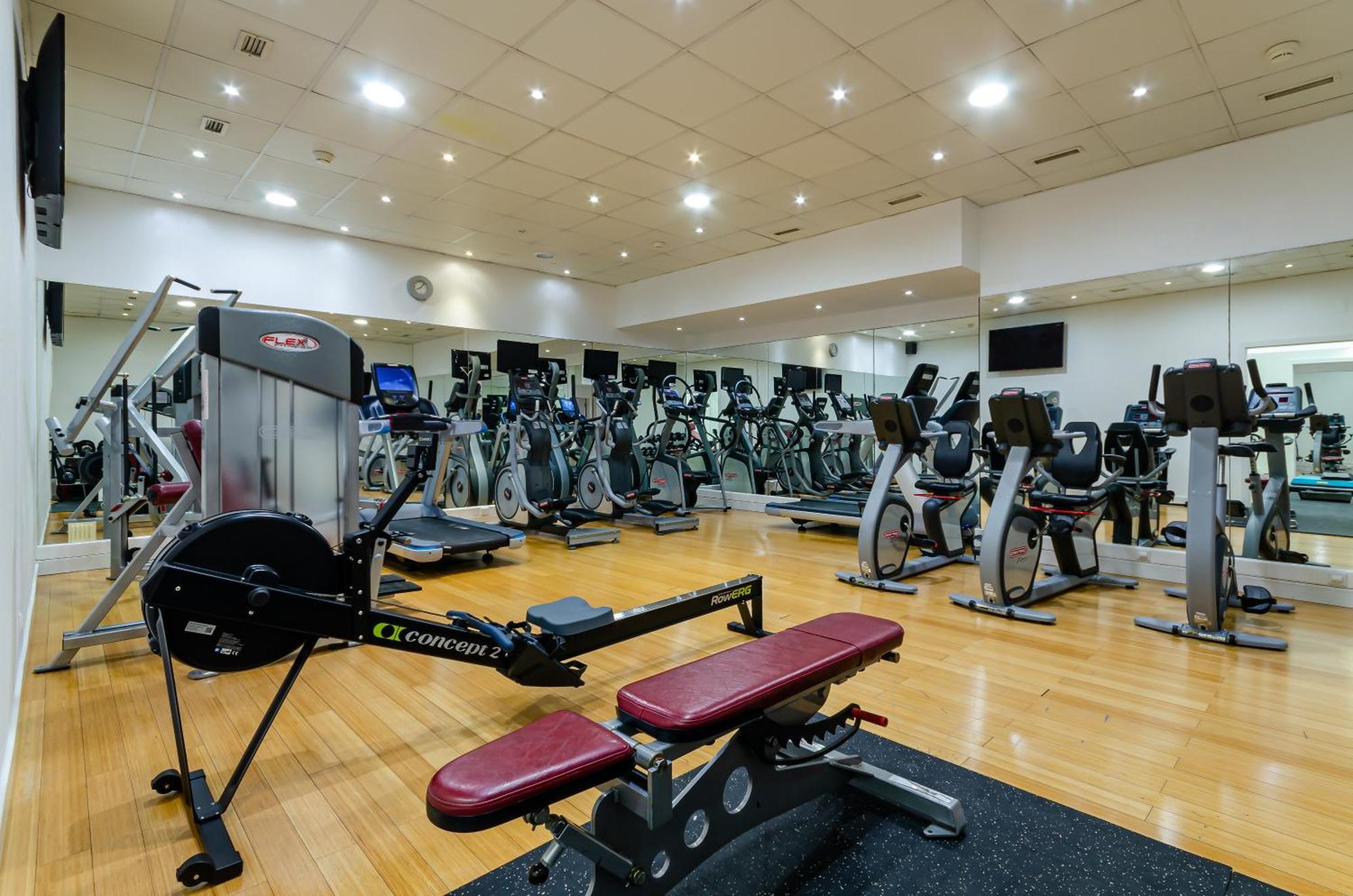 ליסבון Olissippo Lapa Palace - The Leading Hotels Of The World מראה חיצוני תמונה