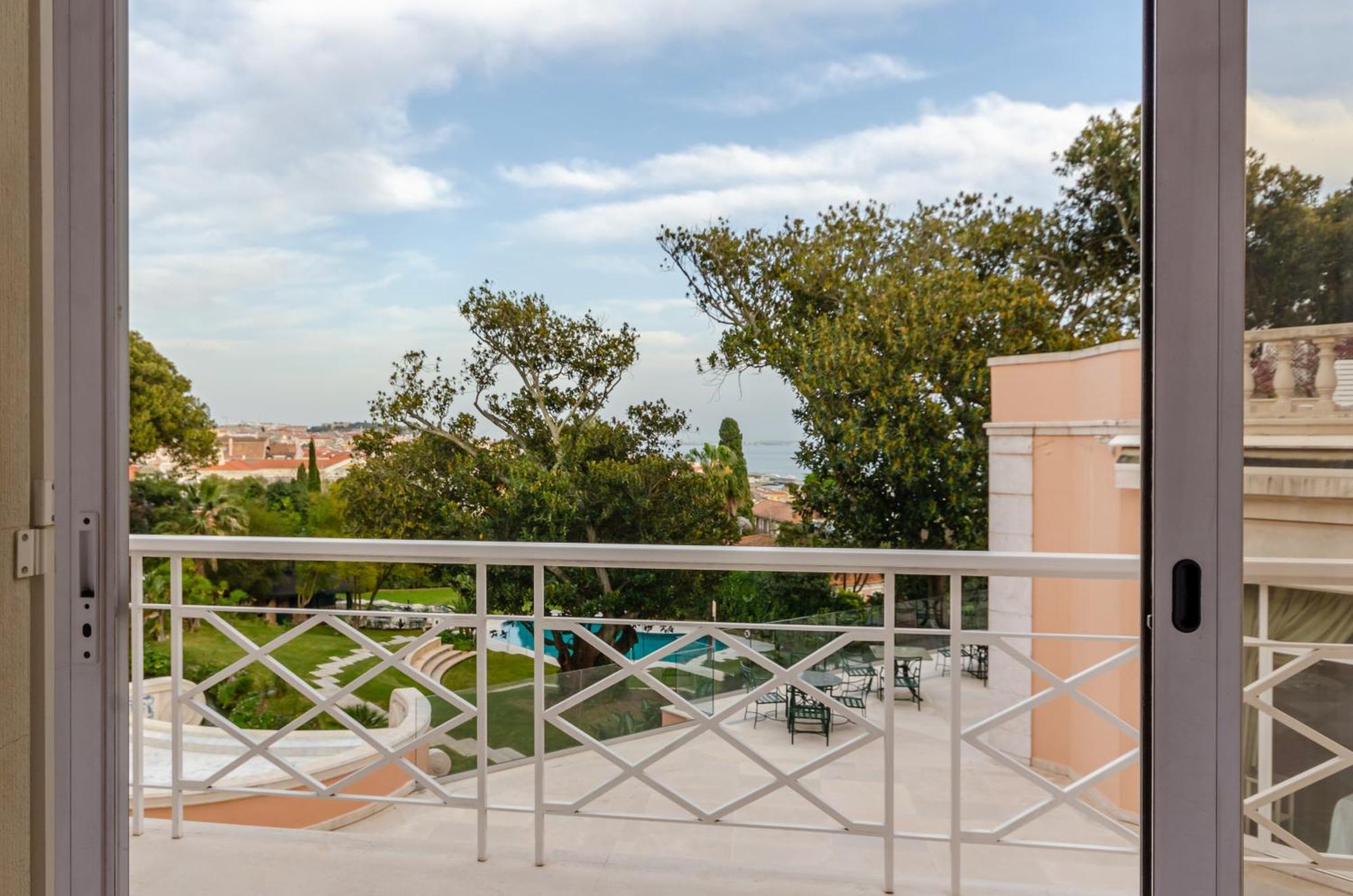 ליסבון Olissippo Lapa Palace - The Leading Hotels Of The World מראה חיצוני תמונה